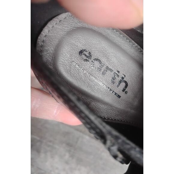 Earth Women's Size 8 Lina Austin Black Leather Ankle Boots - Picture 6 of 8